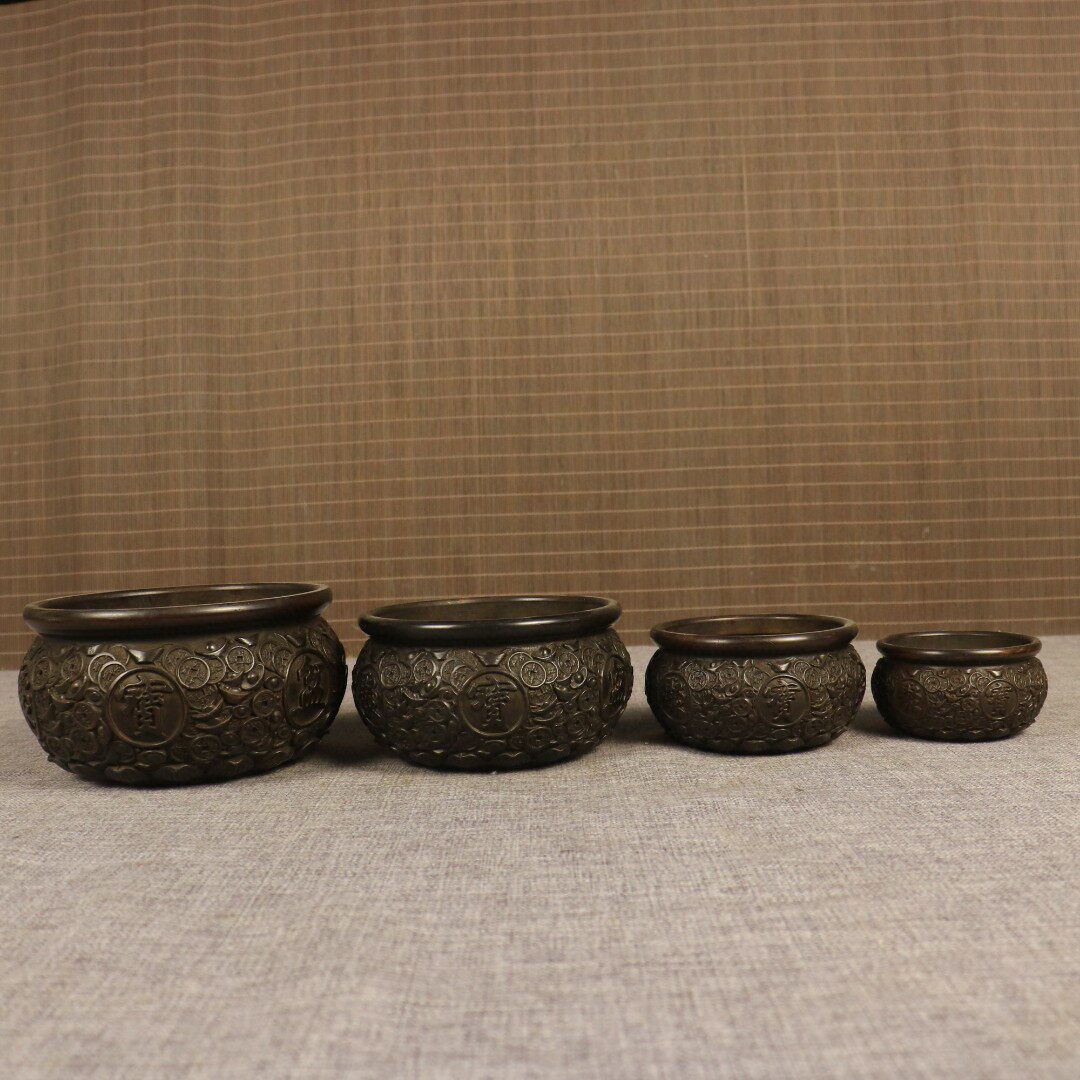 Home Office Depot - Ornamen pot uang koin relief tembaga